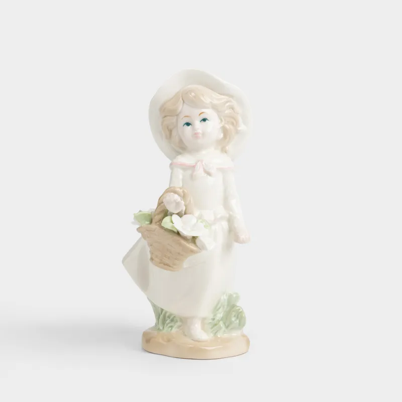 Мүсінше, 18 см, фарфор P, сүт түстес, Гүлдері бар қыз, Girl figurine
