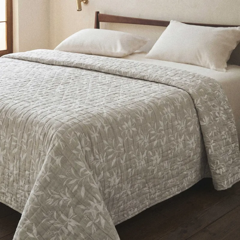 Покрывало, 220х240 см, стеганое, Листья, Stitch jacquard