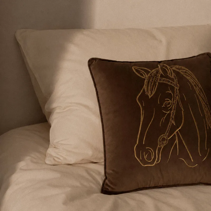 Подушка декоративная, 45х45 см, с бисером, Лошадь, Horse