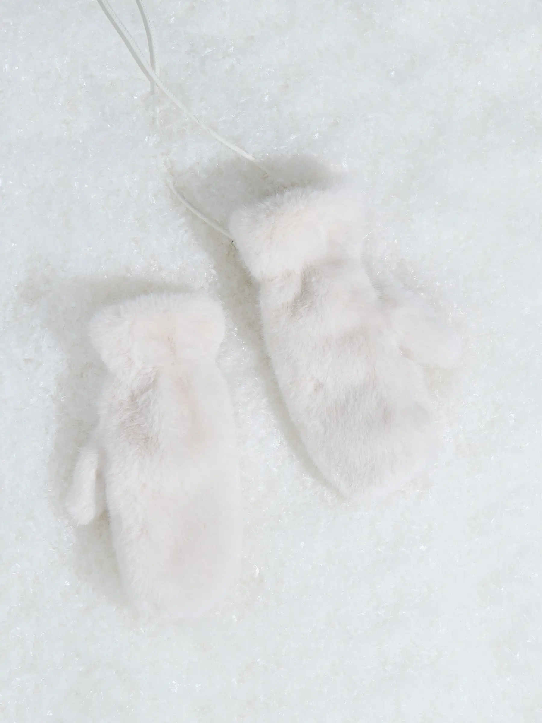 Варежки женские на шнурке, Shaggy