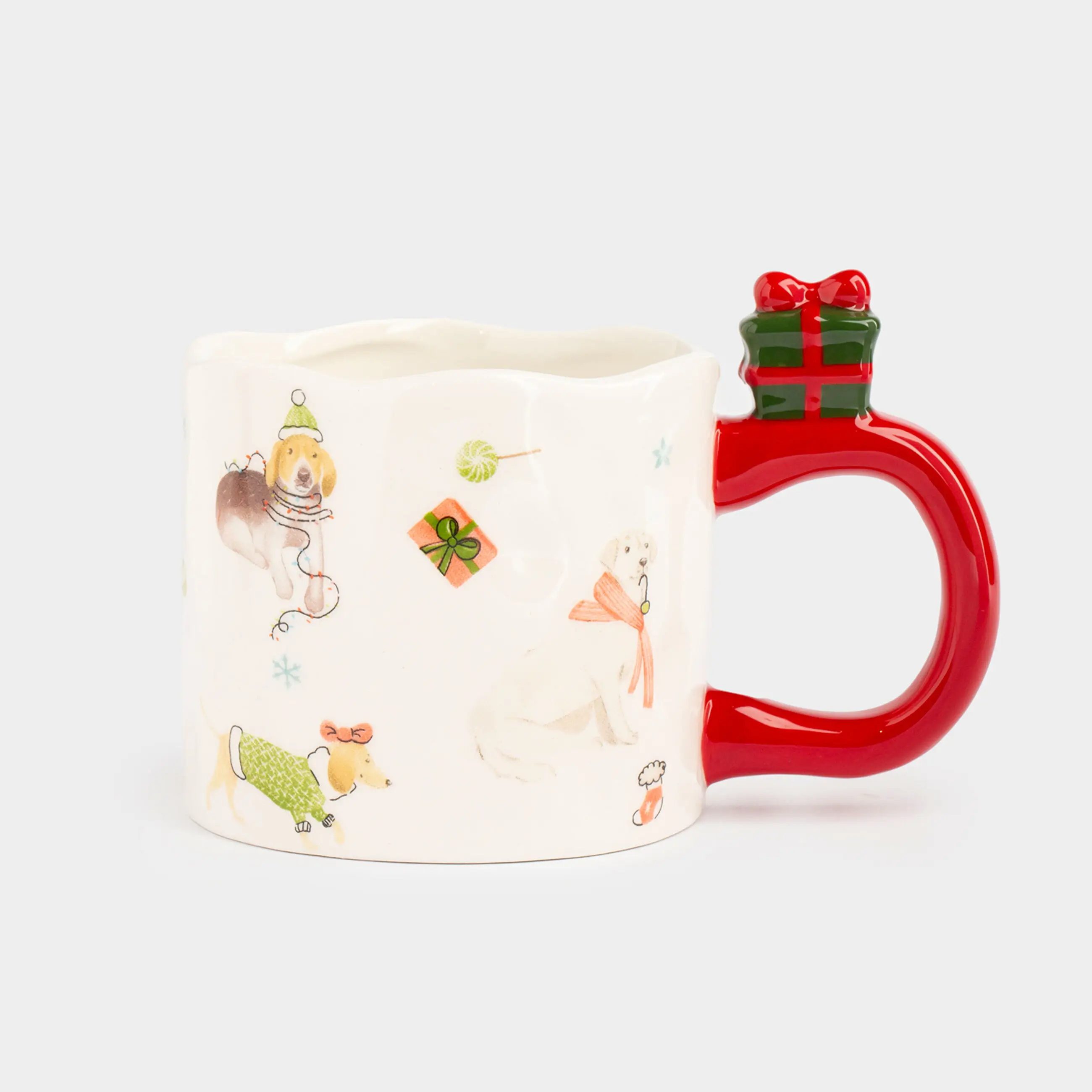 Кружка, 370 мл, керамика, молочно-красная, Собаки с подарками, Christmas dog