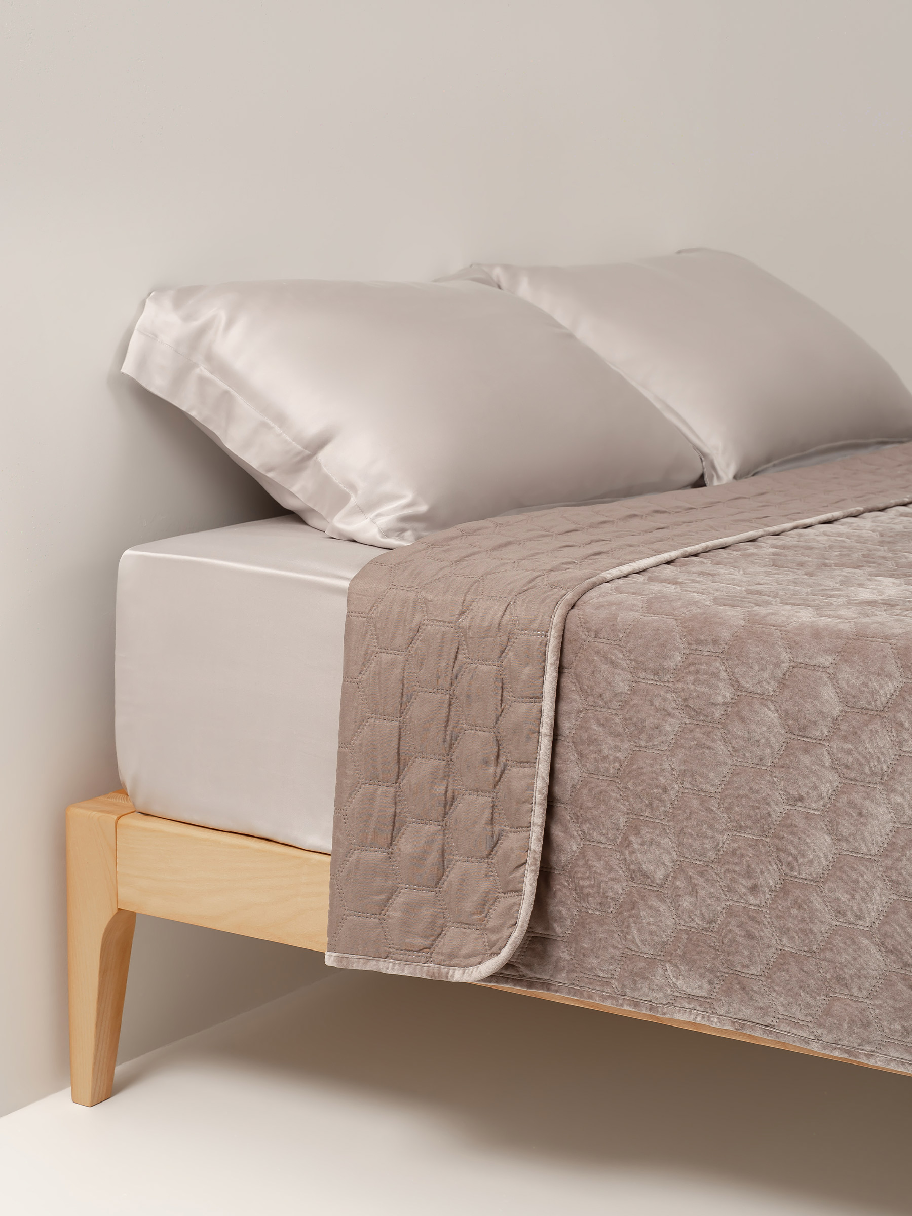 Төсек, 220х240 см, төсеніш, барқыт/микрофибра, қоңыр, Бал, Lion, Stitch velvet, image-4