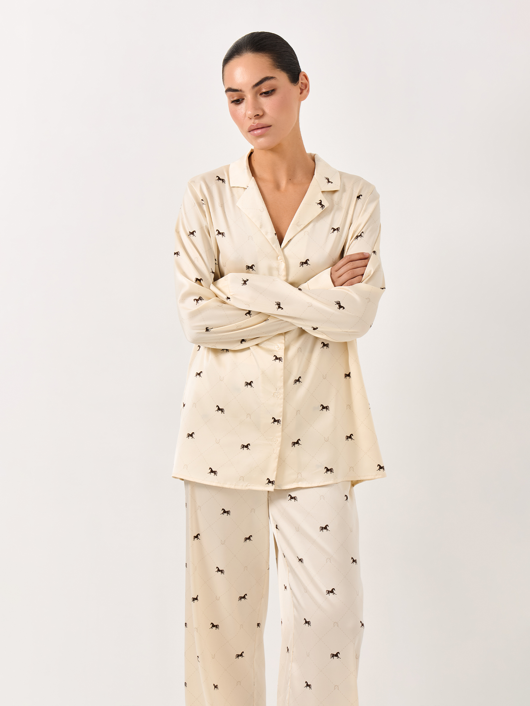 Әйелдер жейдесі, үйге арналған, өлшемі S, ұзын жеңді, полиэстер/эластан, сүт түстес, Жылқы, Luanne, image-0