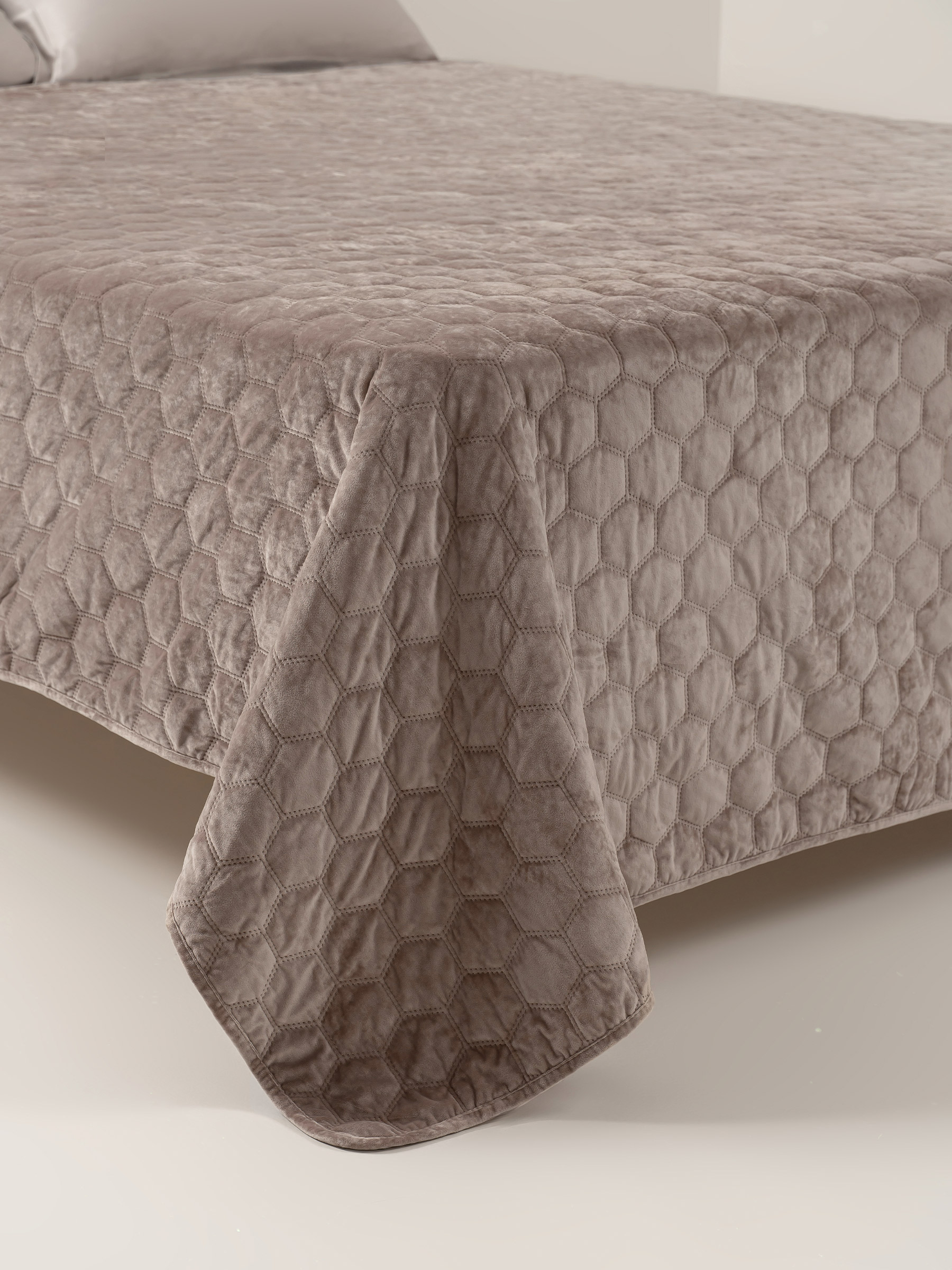 Төсек, 220х240 см, төсеніш, барқыт/микрофибра, қоңыр, Бал, Lion, Stitch velvet, image-1