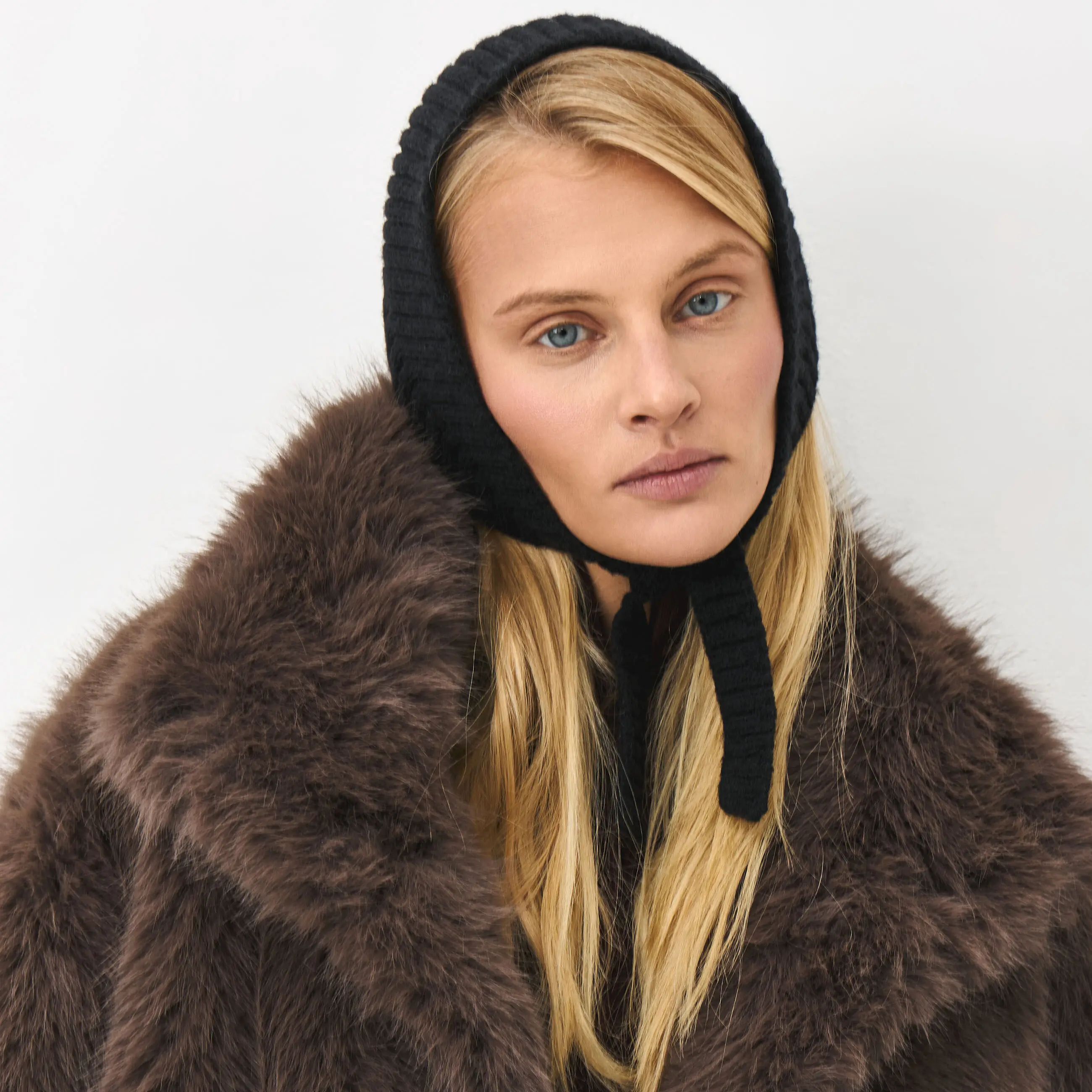 Капор женский, единый размер, акрил/полиэстер/нейлон, черный, Kapor