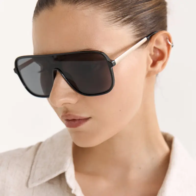 Очки солнцезащитные, пластик, прямоугольные, черные, Авиаторы, Eyewear ,image-0