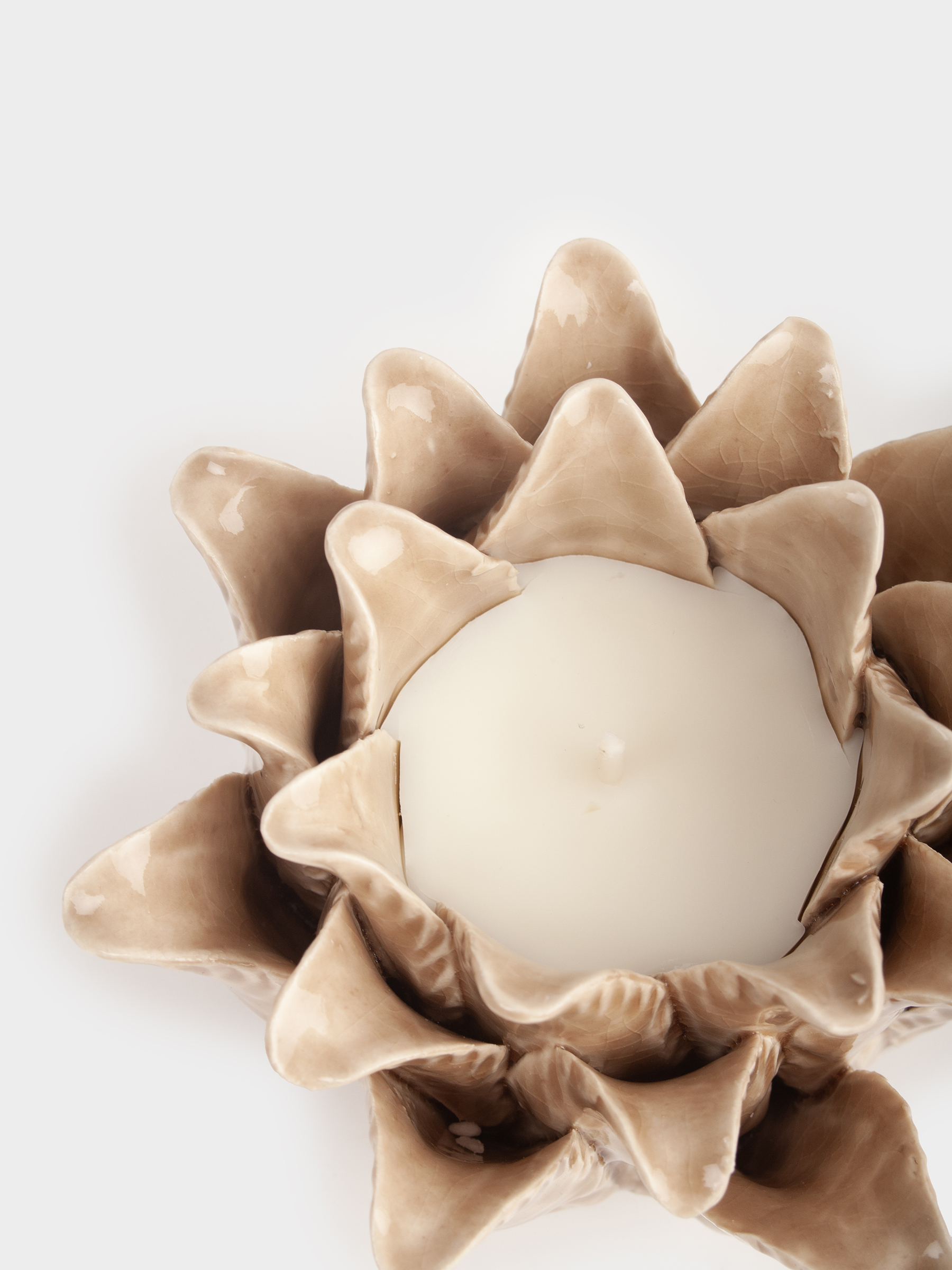 Свеча ароматическая, 7 см, в подсвечнике, керамика, бежевая, Beach musk, Цветок, Rose, image-3