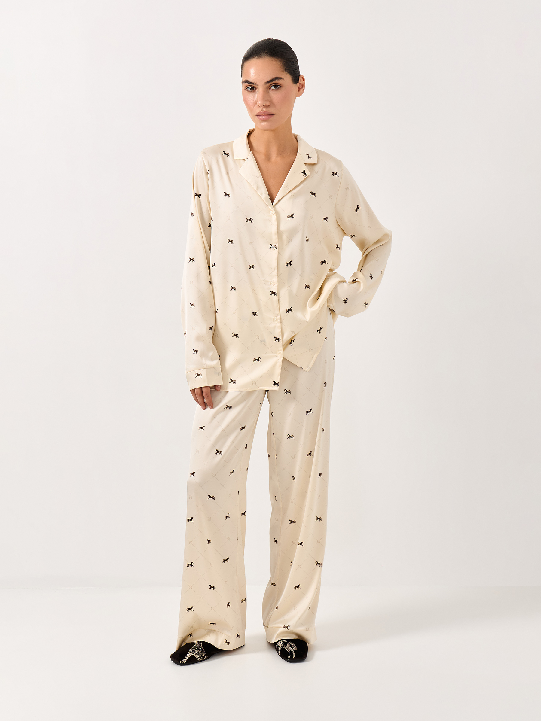 Әйелдер жейдесі, үйге арналған, өлшемі S, ұзын жеңді, полиэстер/эластан, сүт түстес, Жылқы, Luanne, image-3