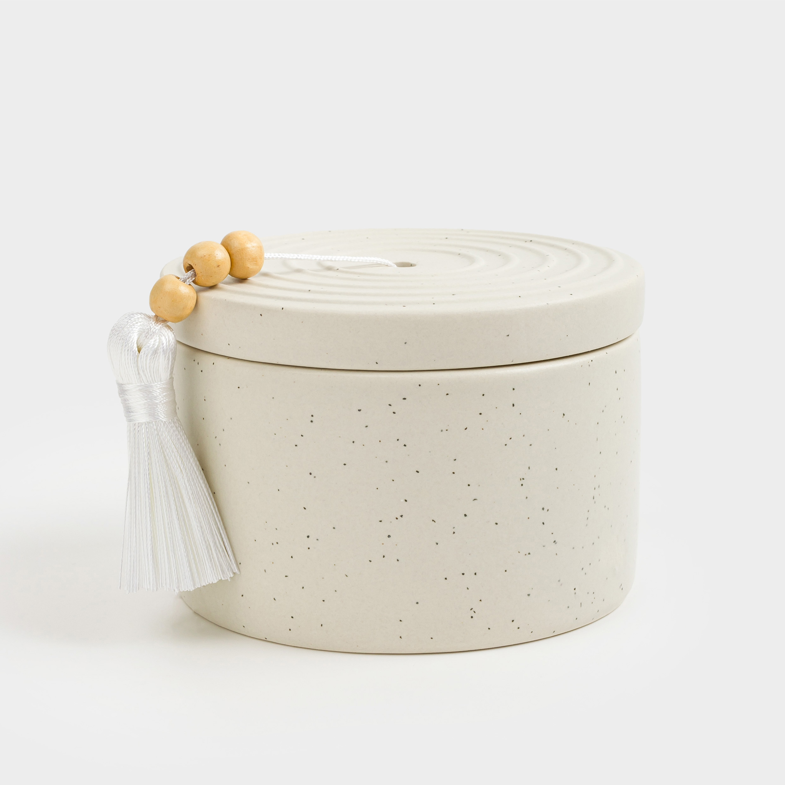 Хош иісті шам, 7 см, шам ұстағышта, шашақпен, керамика, Sage and Sea salt, Delicia, image-0