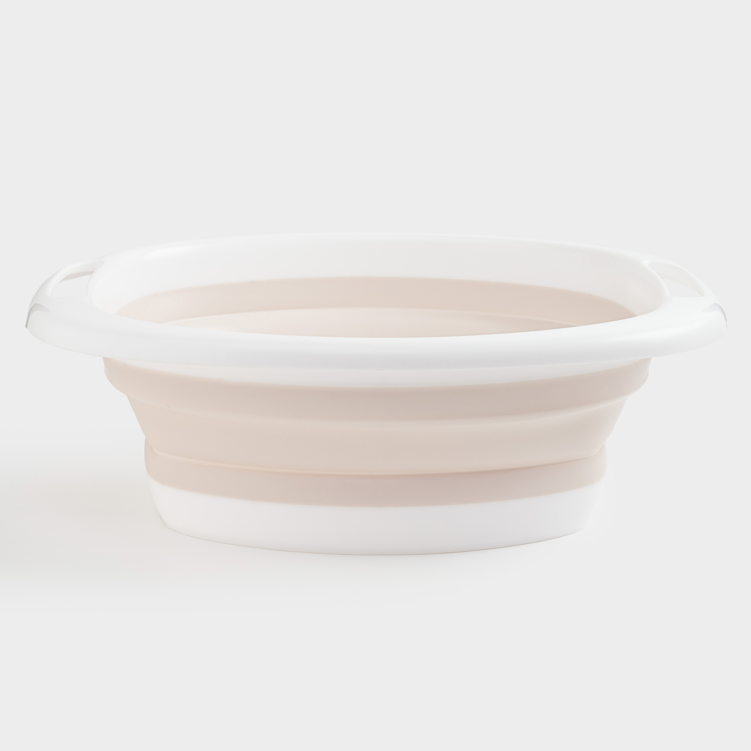 Күйеуіне минет жасап жатқан егде жастағы украиналық әйелдің суреті.