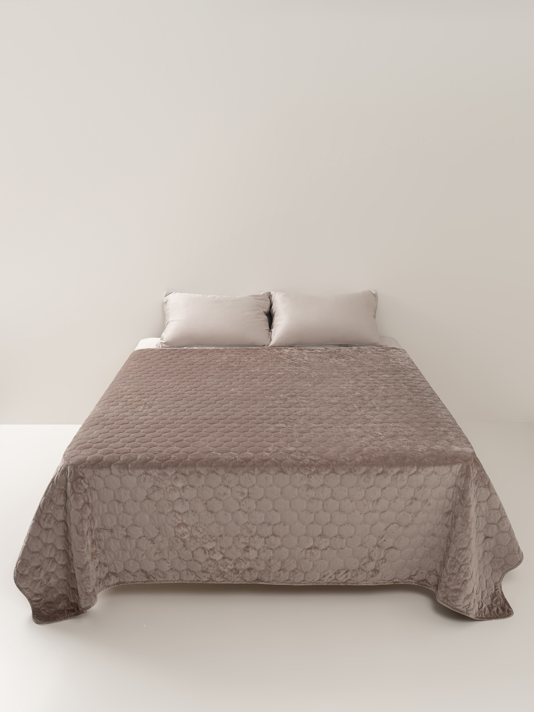 Төсек, 220х240 см, төсеніш, барқыт/микрофибра, қоңыр, Бал, Lion, Stitch velvet, image-0