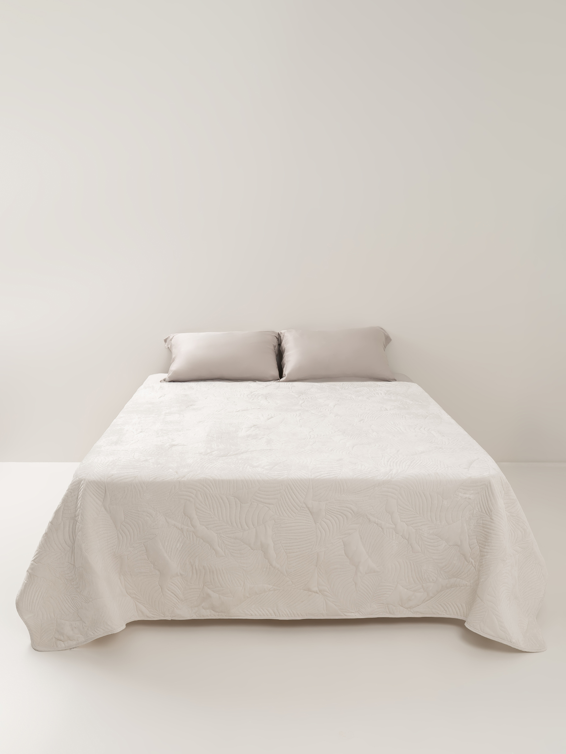 Көрпе, 220х240 см, көрпе, барқыт / микрофибра, сүт, жапырақтар, Stitch velvet, image-0