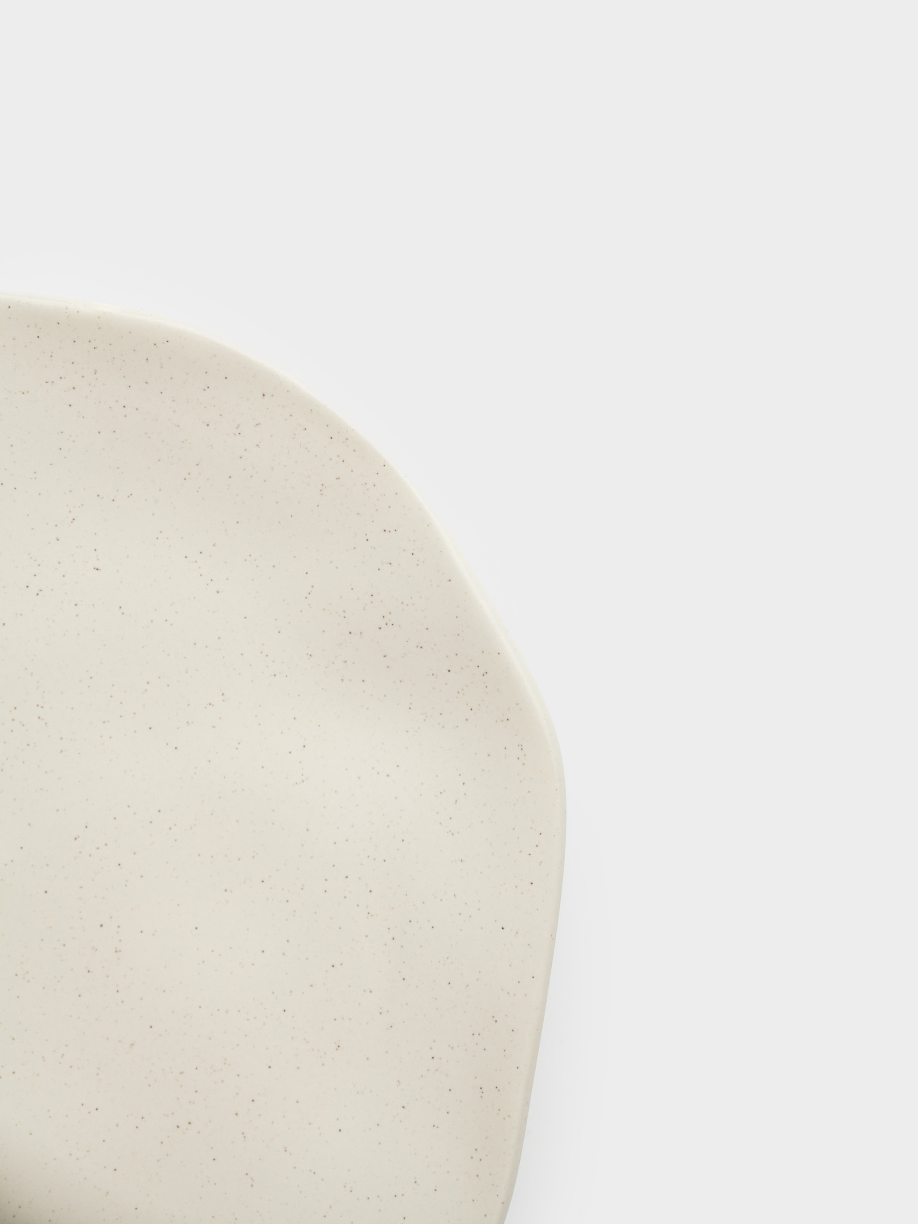 Тіскебасар тәрелкесі, 23 см, керамика, сүт түстес, Мыжылған әсер, Crumple creme, image-1