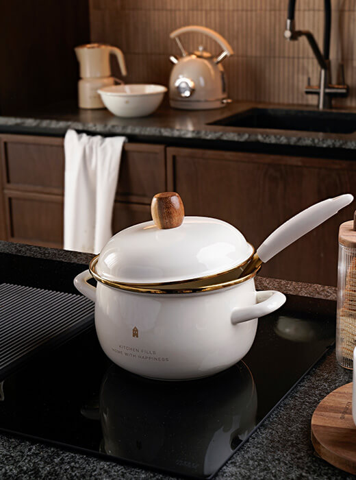 Кастрюли и ковши