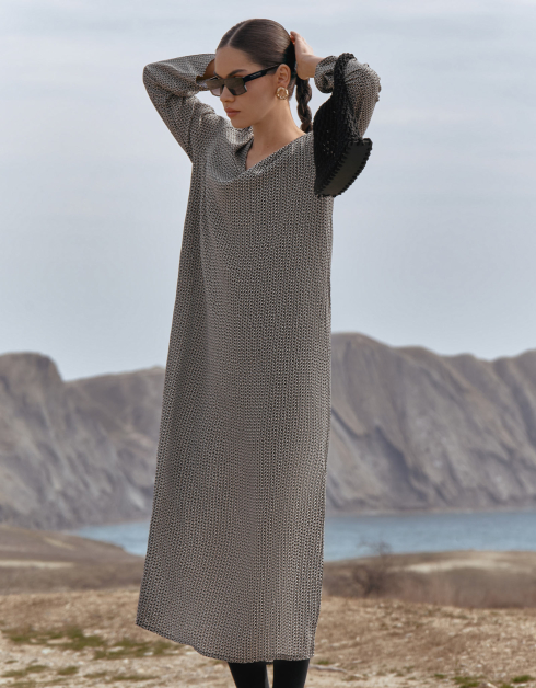 Платье женское, миди, р. XL, с длинным рукавом, вискоза, бежевое, Геометрический узор, Emri