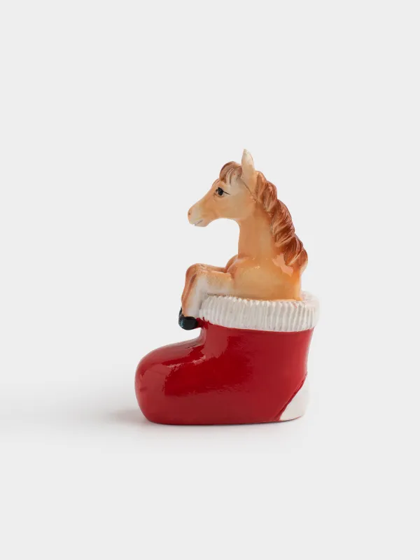 Статуэтка, 8 см, полирезин, красно-коричневая, Лошадь и сапог, Horse christmas, image-0