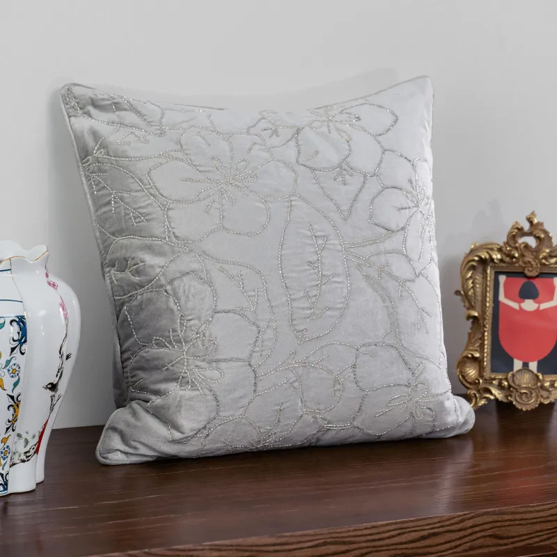 Подушка декоративная, 50х50 см, вельвет/бисер, серая, Цветы, Print