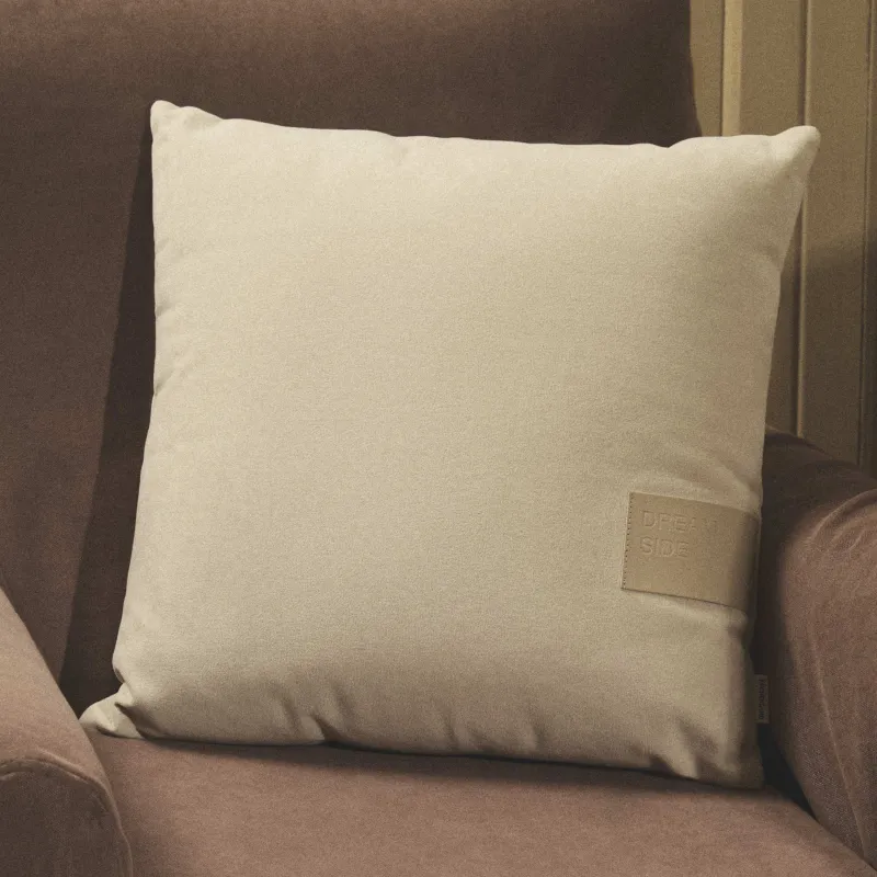 Сәндік жастық, 45х45 см, барқыт, сүт түстес, Silk velvet