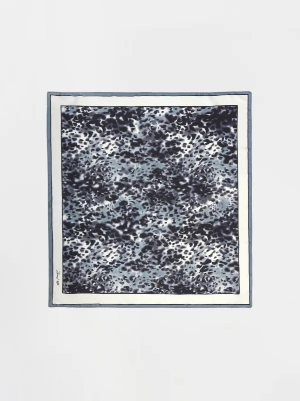 Әйелдер орамалы, 70х70 см, полиэстер, қара және сұр, жануарларға арналған баспа, Kerchief, image-0