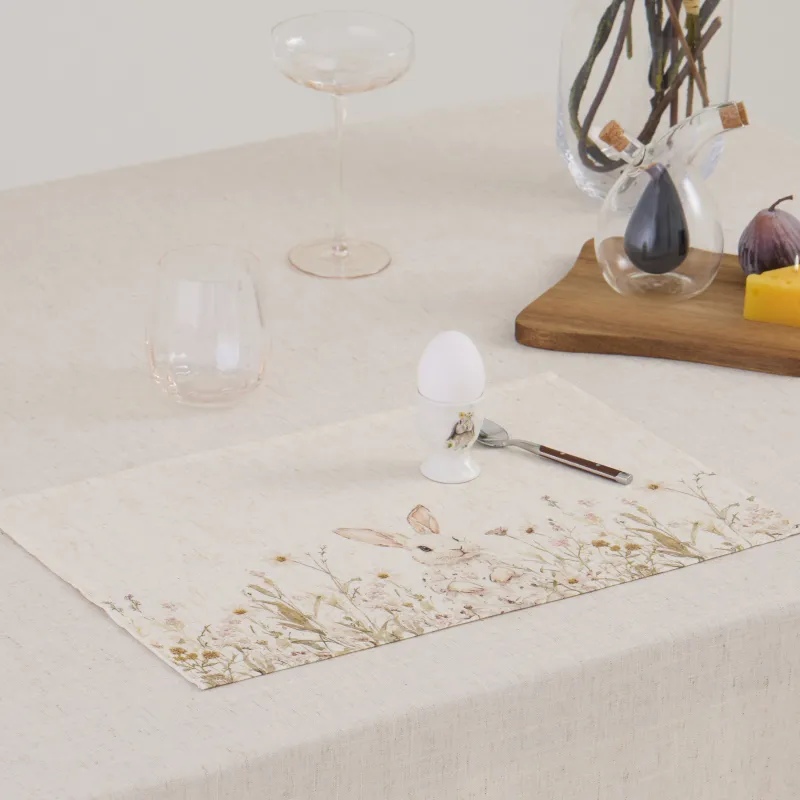 Аспаптарға арналған майлық, 30х45 см, полиэстер/зығыр, сарғылт-қоңыр, Гүлдер арасындағы қоян, Bunny in flowers