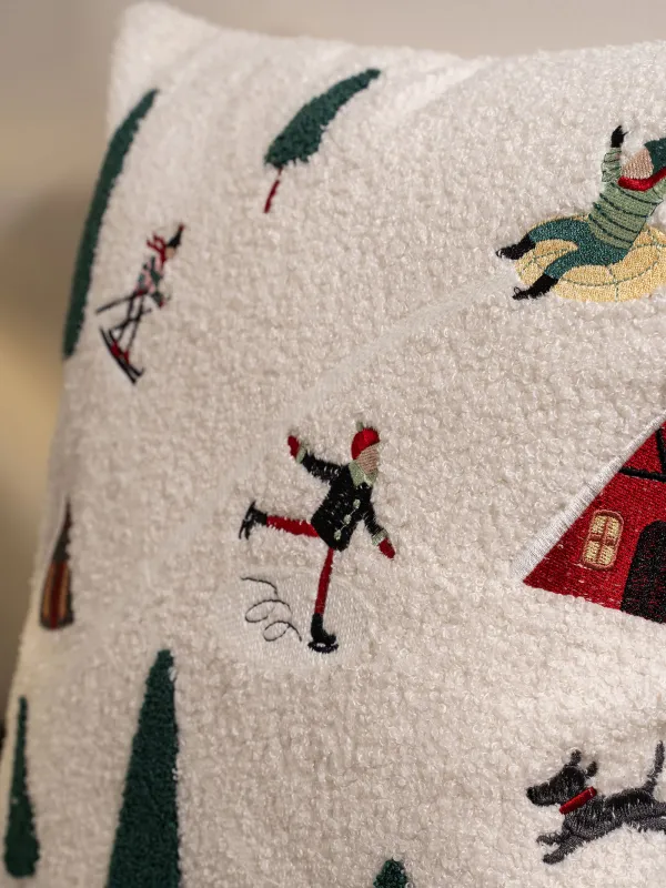 Сәндік жастық, 45х45 см, шерпа, сүт түстес, Қысқы қызықтар, Қарлы үйлер, image-4