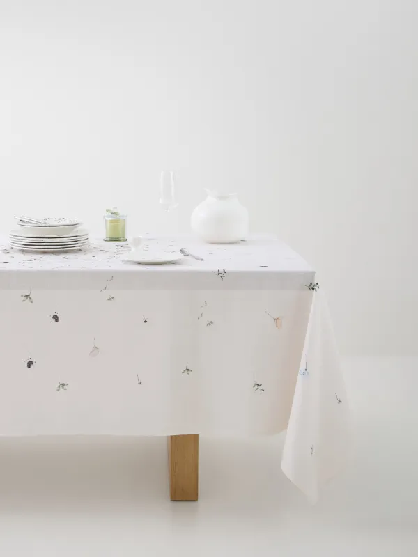 Дастархан, 170х250 см, полиэстер, сүт түстес, Көктемгі гүлдер, Flowery, image-0