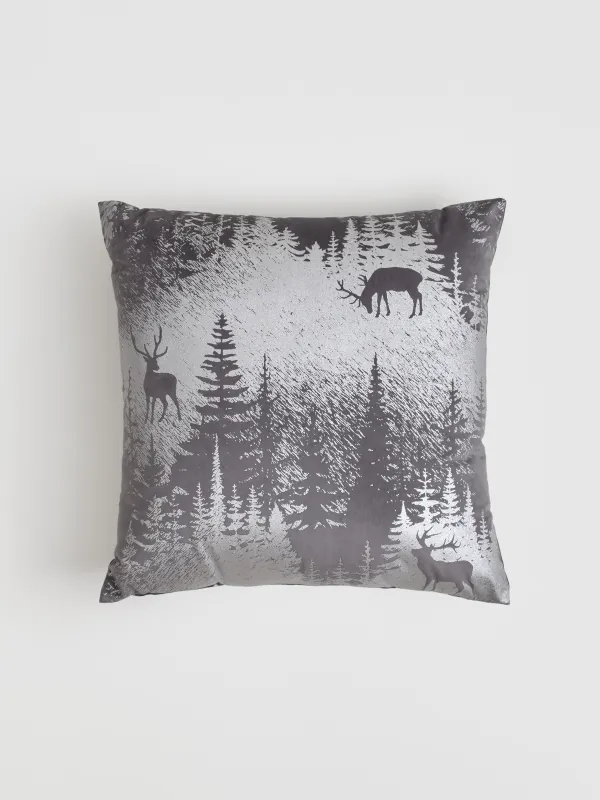 Сәндік жастық, 45х45 см, барқыт, күміс сұр, Ормандағы бұғы, Winter deer, image-0