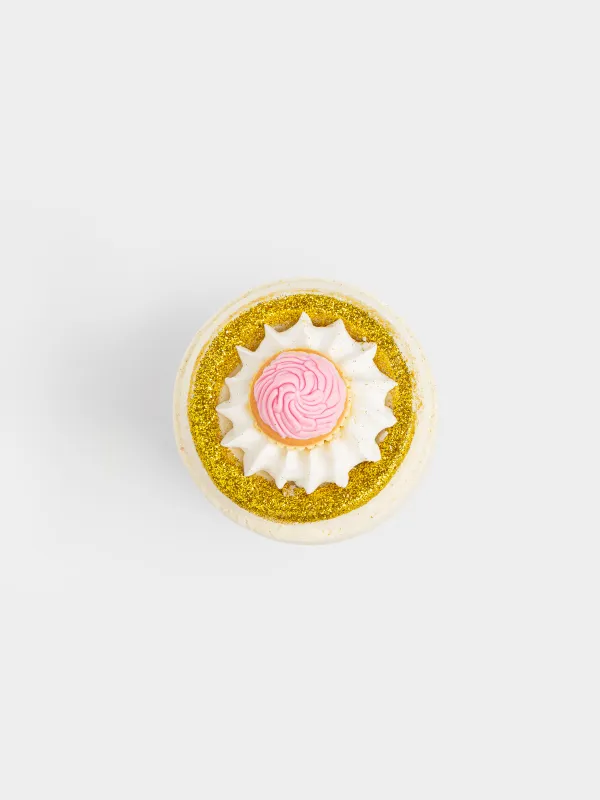 Бомбочка для ванны, 130 гр, с игрушкой, желтая, Печенье, Капкейк, Food spa, image-0