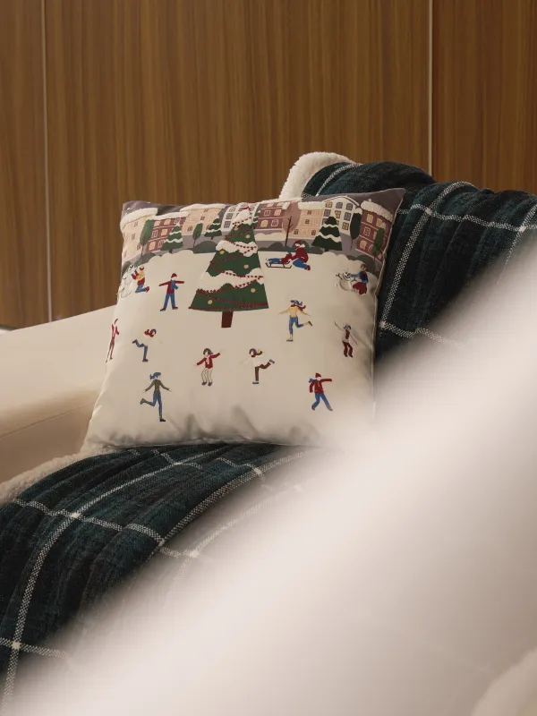 Подушка декоративная, 45х45 см, вельвет, молочно-серая, Зимние забавы, Ice skating, image-6