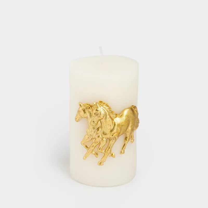 Свеча, 6х10 см, цилиндрическая, молочная, Золотистые лошади, Horse gold