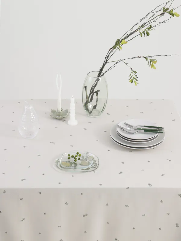 Скатерть, 170х250 см, жаккард, полиэстер, молочная, Зеленые цветы, Green flowers, image-1