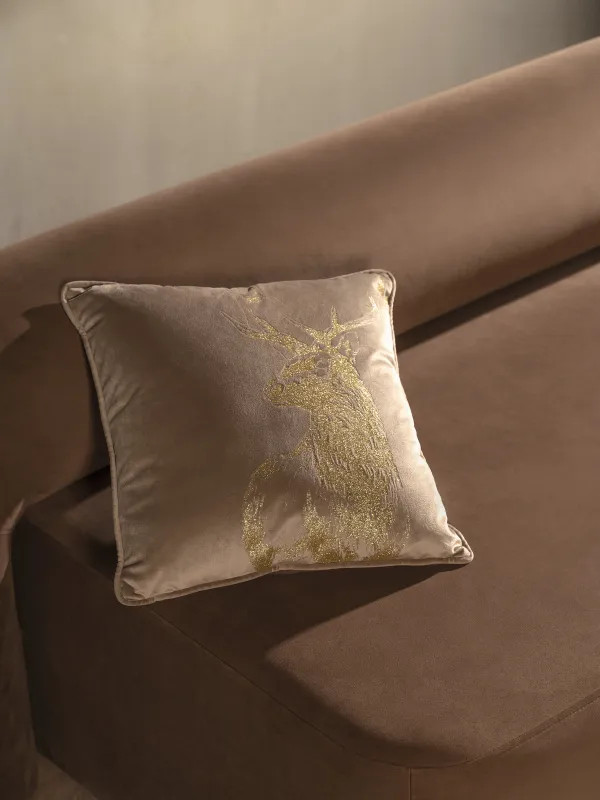 Сәндік жастық, 45х45 см, барқыт, қоңыр-алтын, Ормандағы бұғылар, Woodland story, image-4