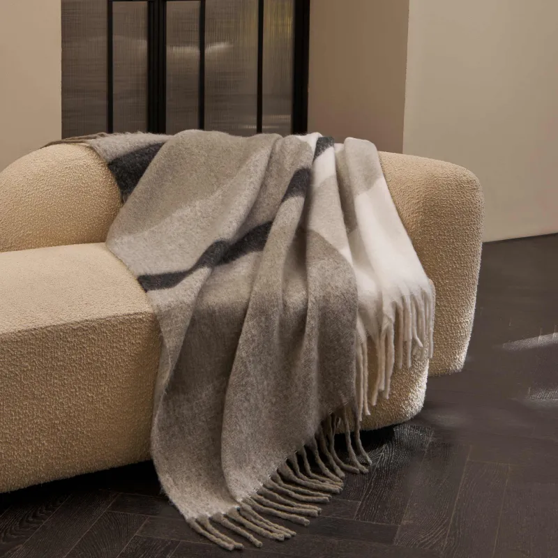 Плед, 150х170 см, с бахромой, акрил, серо-бежевый, Клетка, Hazel