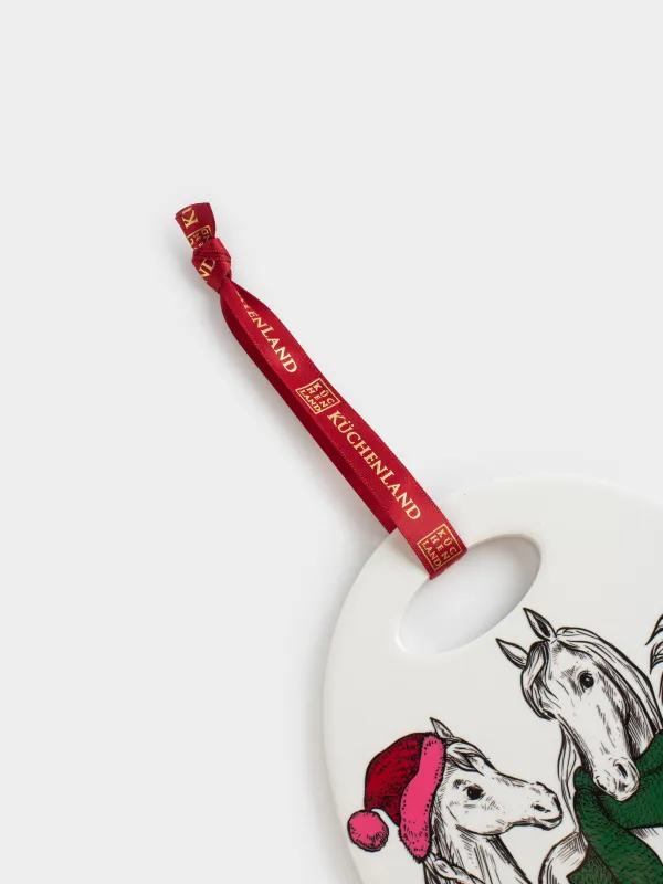 Ыстыққа арналған тұғыр, 15х20 см, керамика/тығын, сопақ, ақ, Шарф таққан жылқылар, Horse trio, image-4