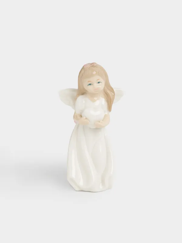 Мүсінше, 12 см, фарфор P, сүт түстес, Жүрегі бар періште, Angel figurine, image-0