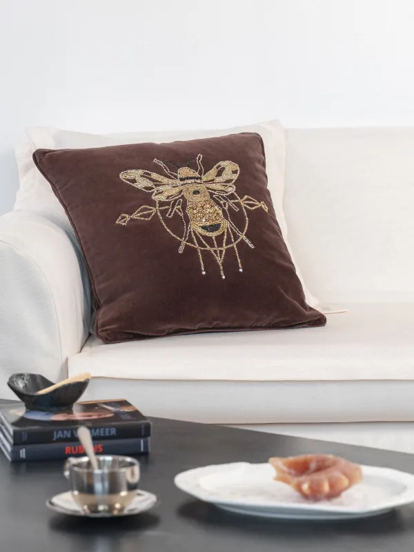 Сәндік жастық, 50х50 см, барқыт/моншақ, қоңыр, Түкті ара, Bugs, image-2