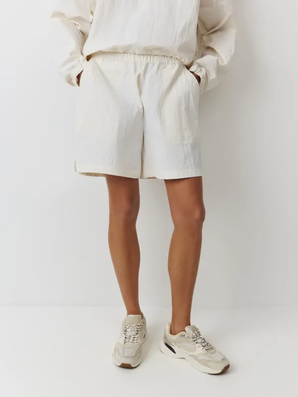 Әйелдер шорттары, өлшемі XS, нейлон К, сүт түстес, Crispina, image-1