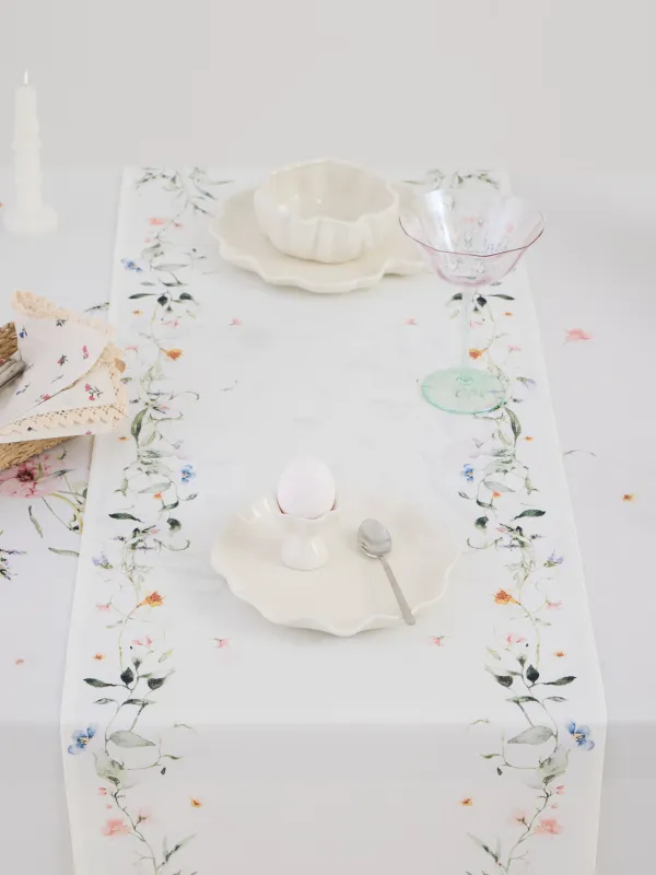 Үстел төсеніші, 40х160 см, полиэстер, ақ, Қояндар мен гүлдер, Rabbits in flower, image-3
