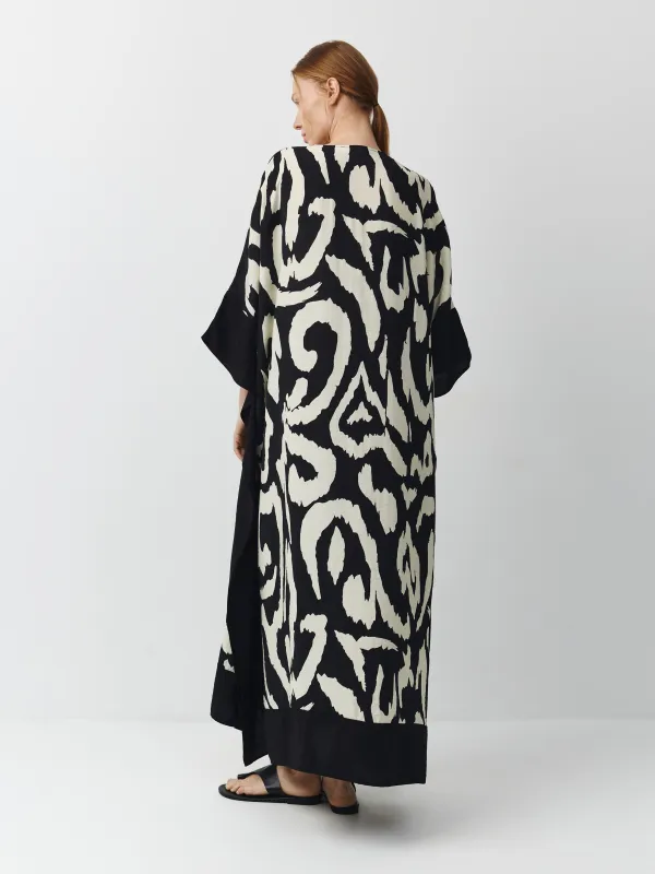 Платье женское, макси, единый размер, с длинным рукавом, вискоза/полиэстер К, черно-белое, Emarita, image-3