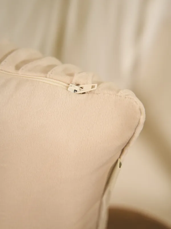 Сәндік жастық, 43х43 см, барқыт, сүтті күміс, Толқындар, Abstract, image-5