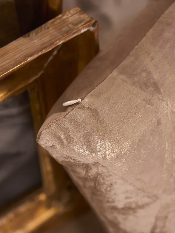 Сәндік жастық, 45х45 см, барқыт, сұр, Алтын өрнектер, Abstract, image-4