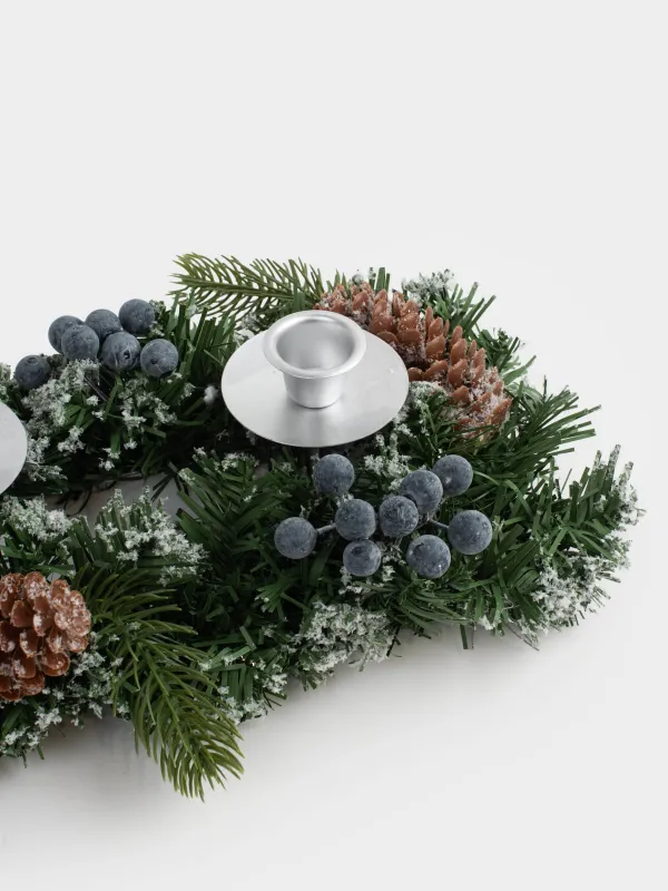 Подсвечник, 40 см, 3 тонкие свечи, ПВХ/металл, Синие ягоды и шишки, Snowy blue berry, image-1