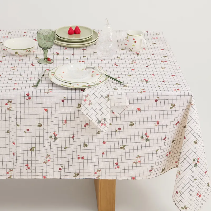 Скатерть, 160х160 см, Ягоды на клетке, Checked berry