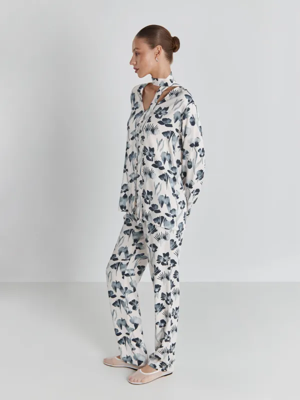 Әйелдер жейдесі, үйге арналған, өлшемі S, ұзын жеңді, вискоза, сүт түстес, көк гүлдер, Telia, image-2