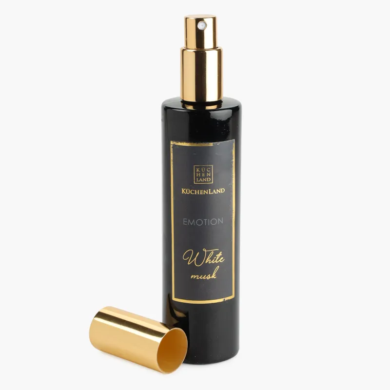 Хош иісті спрей - ауа тазартқыш. Хош иіс: жоғарғы ноталар - герань, иланг-иланг, жемістер; орташа ноталар -раушан, ақгүл, алқап лалагүлі; негізгі ноталар-мускус, ветивер, сандал ағашы, ваниль. Көлемі: 100 мл. Материал: шыны, пластик, хош иісті сұйықтық. Спрей жағымсыз иістерді тиімді түрде жояды, ауада жағымды хош иіс қалдырады. Көзге тиген кезде көп мөлшерде сумен шайыңыз. Балалардың қолы жетпейтін жерде сақтаңыз., image-1