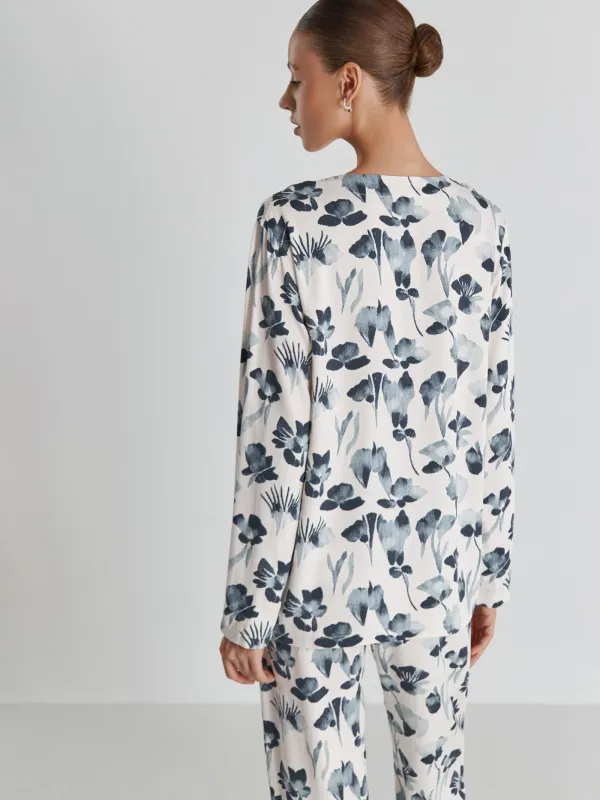 Әйелдер жейдесі, үйге арналған, өлшемі S, ұзын жеңді, вискоза, сүт түстес, көк гүлдер, Telia, image-3