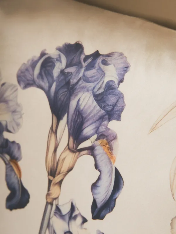 Сәндік жастық, 45х45 см, барқыт, сүт түстес, Құртқашаштар, Iris garden, image-3