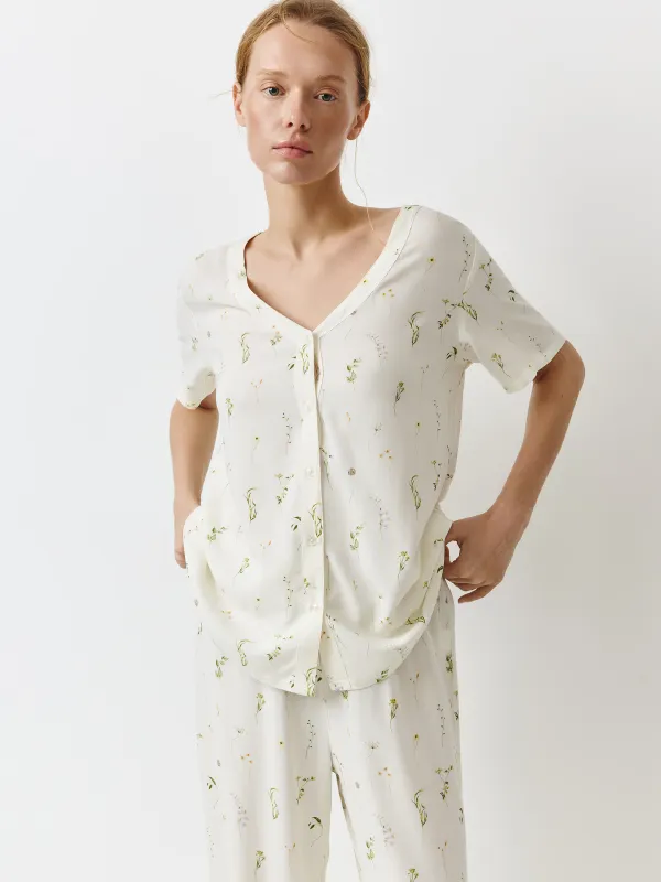 Әйелдер жейдесі, үйге арналған, өлшемі S, қысқа жеңді, вискоза, сүт түстес, Wildflowers, Amina, image-0