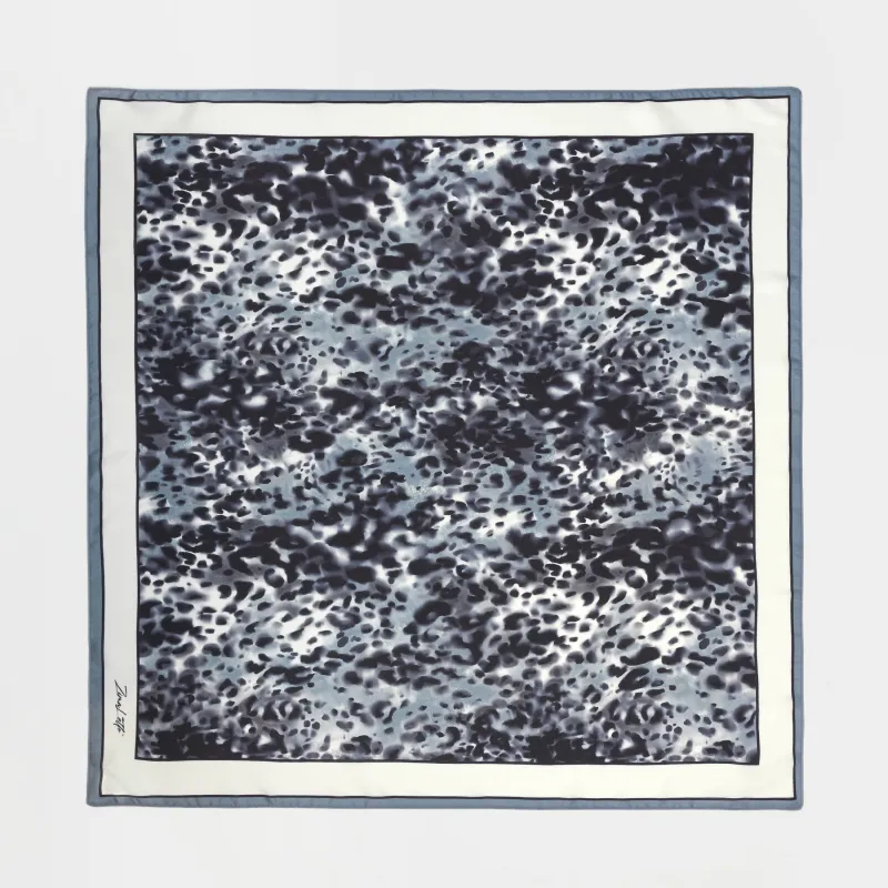 Платок женский, 70x70 см, полиэстер, черно-серый, Анималистичный принт, Kerchief