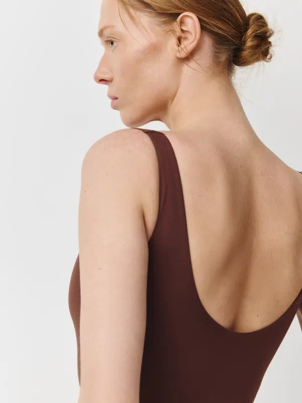 Әйелдерге арналған боди, өлшемі L, белдіктері бар, арқасында ойығы бар, полиамид/эластан, мокко, Cornelia, image-3